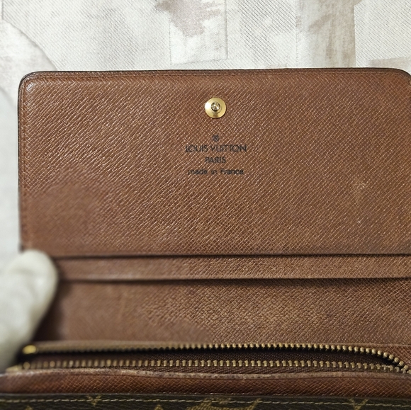 Louis Vuitton Monogram Porte Monnaie Tresor Wallet - Picture 13 of 13